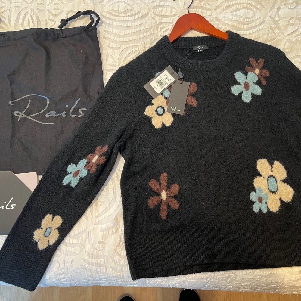 Rails brand Anise Onyx Blue Daisies Sweater (Medium) Brand New with Tags